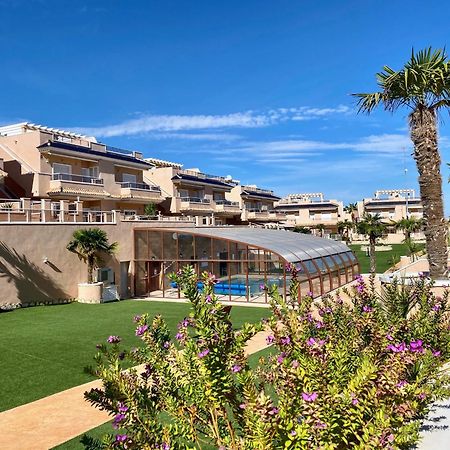 Apartments Punta Prima Indoor & Outdoor Pool 또레비에하 외부 사진