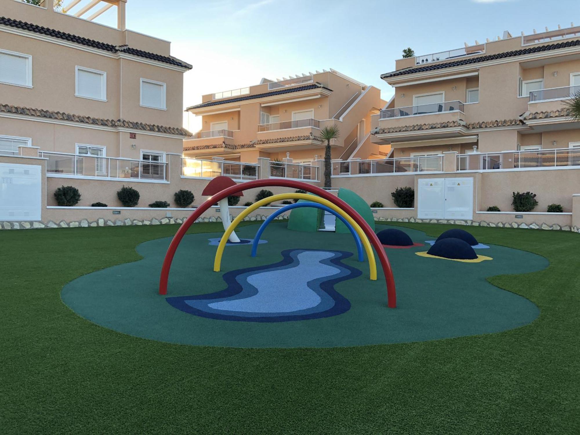 Apartments Punta Prima Indoor & Outdoor Pool 또레비에하 외부 사진