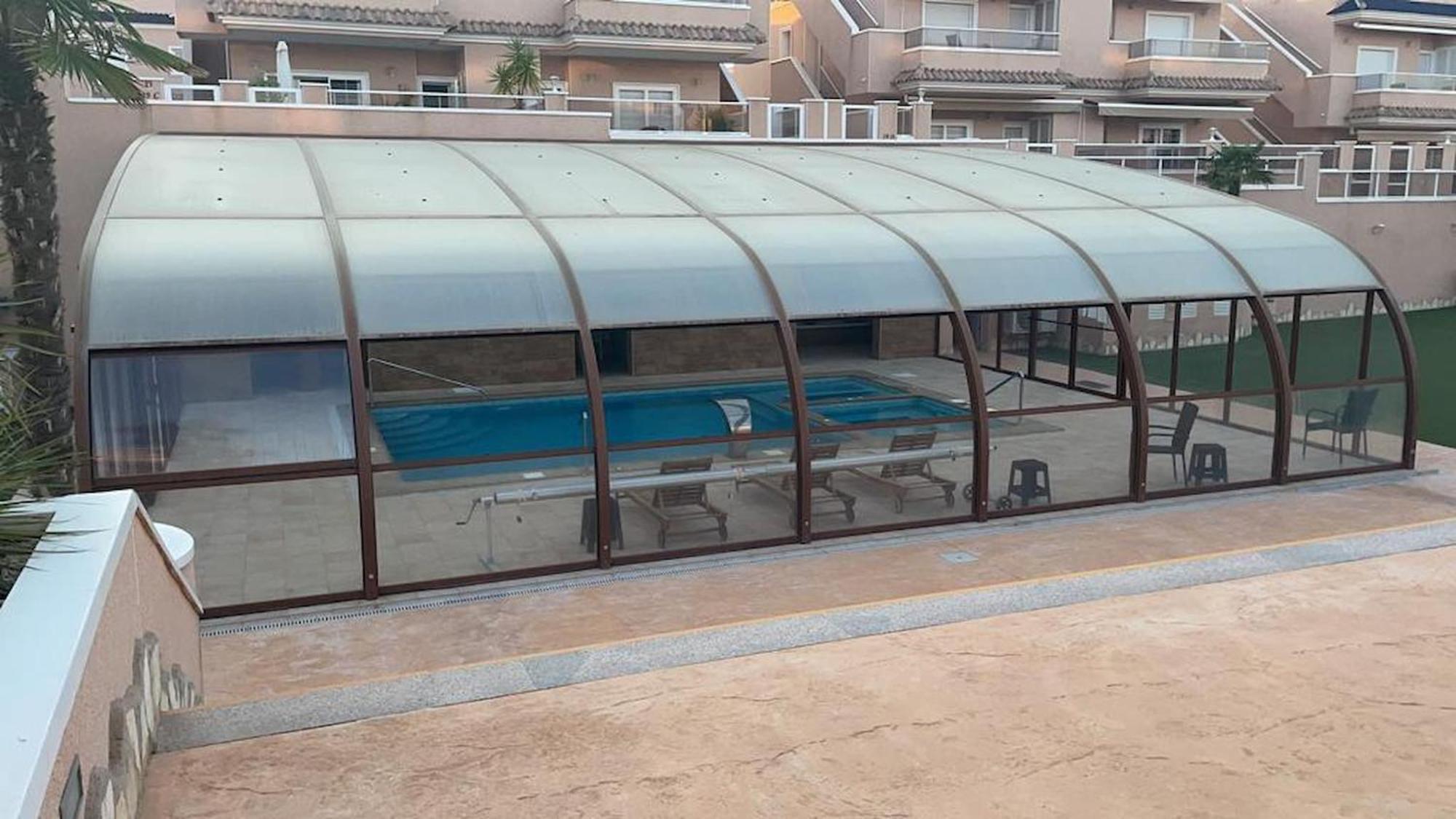 Apartments Punta Prima Indoor & Outdoor Pool 또레비에하 외부 사진