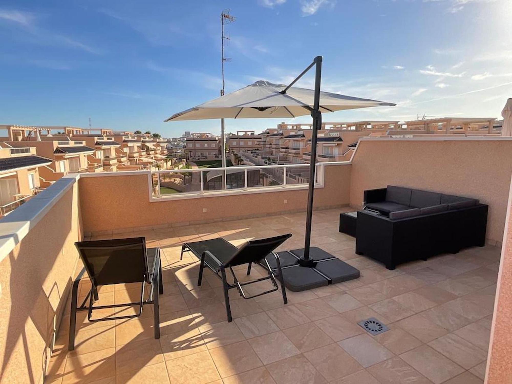 Apartments Punta Prima Indoor & Outdoor Pool 또레비에하 외부 사진