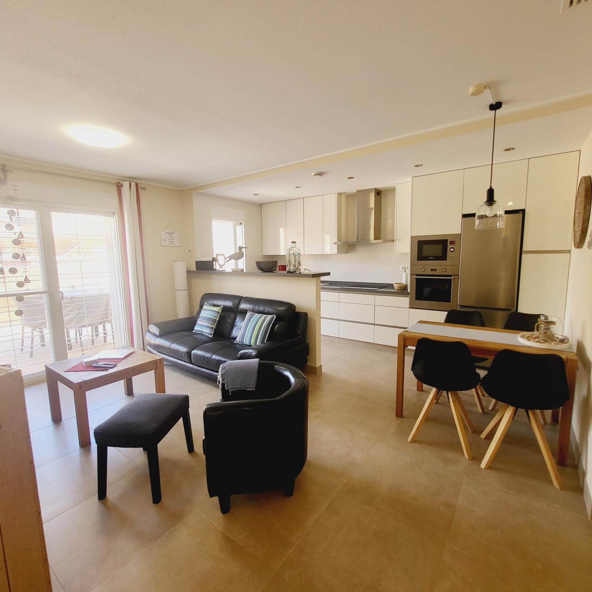 Apartments Punta Prima Indoor & Outdoor Pool 또레비에하 외부 사진