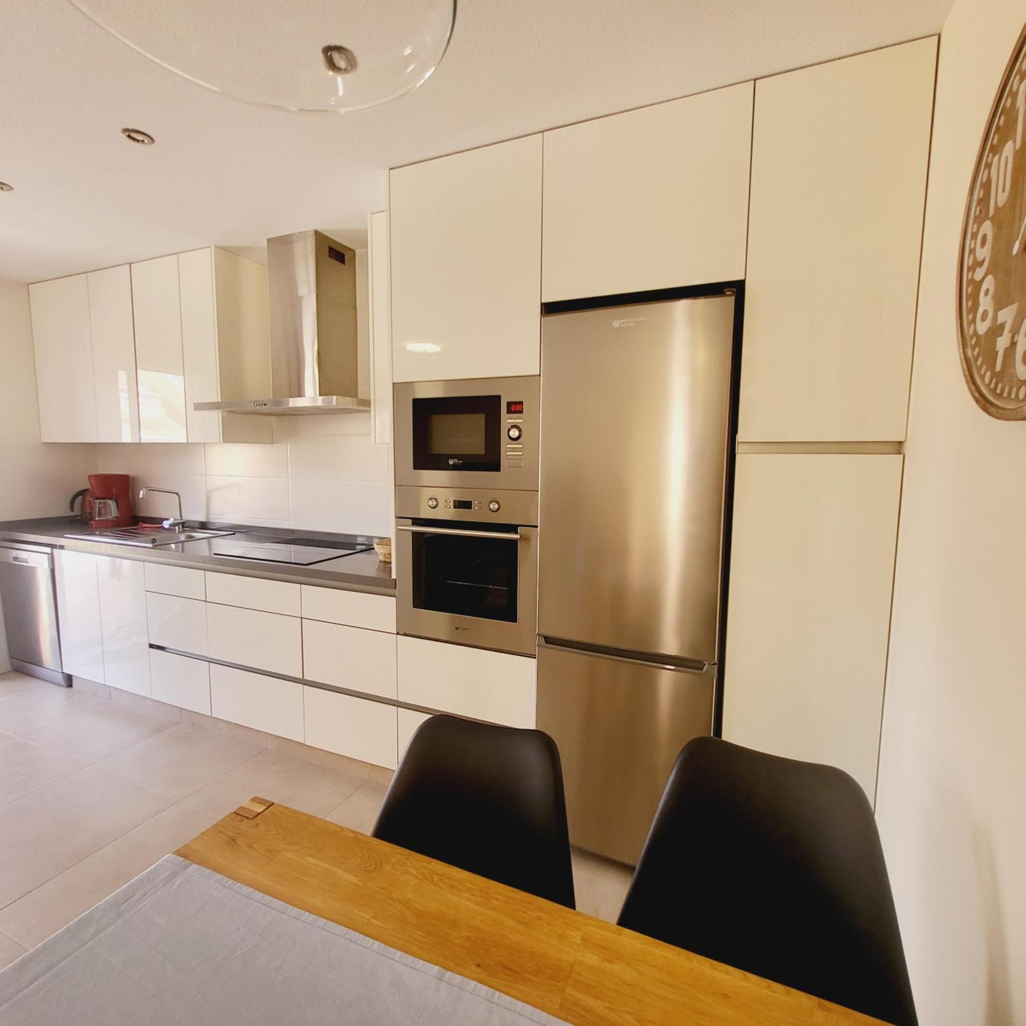 Apartments Punta Prima Indoor & Outdoor Pool 또레비에하 외부 사진